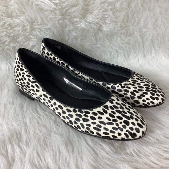 Clarks Grace Piper Dalmatian Animal Print Leather Ballet Flat Cow Hair NWOT 9M - Picture 1 of 9